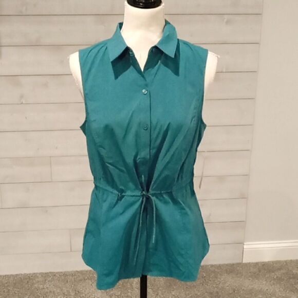 Athleta Levitate poplin button down tank with collar. Size XXS NWT - Picture 2 of 4